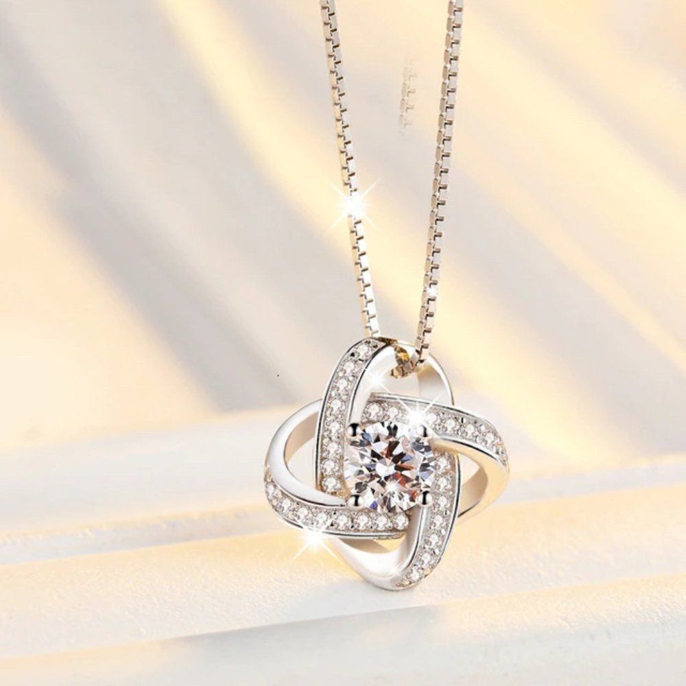 Sterling Silver Whirlwind Zirconia Pendant Necklace 18in Box Chain